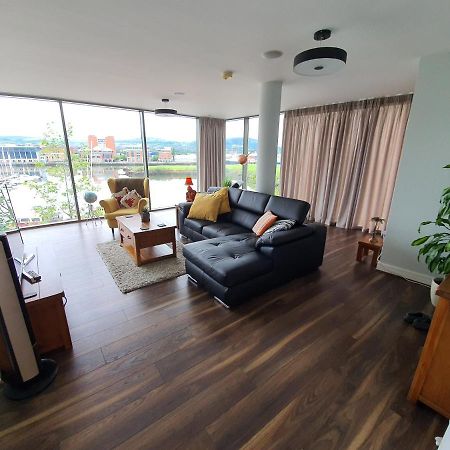 בלפסט Luxury Apartment Marina Views At Titanic Quarter מראה חיצוני תמונה