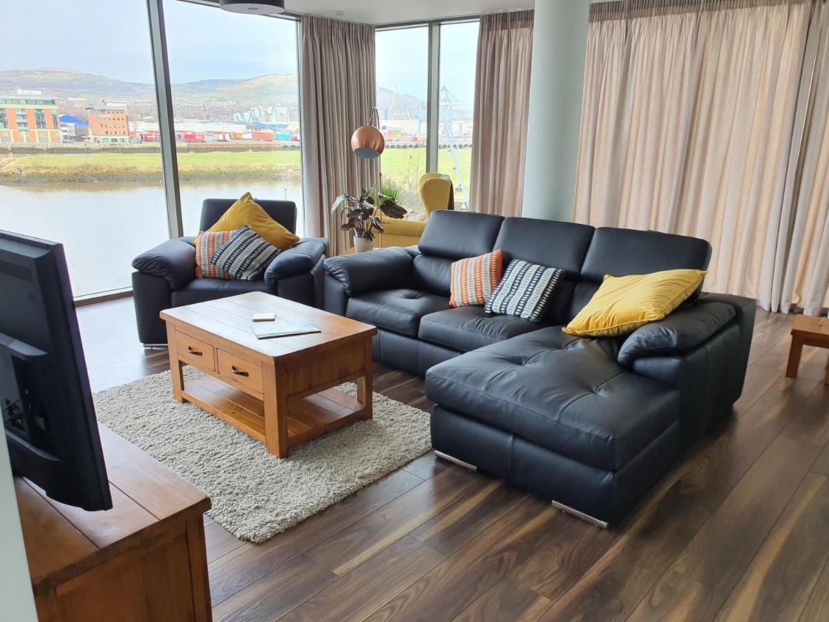 בלפסט Luxury Apartment Marina Views At Titanic Quarter מראה חיצוני תמונה